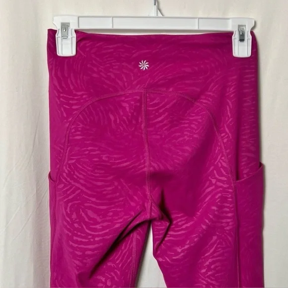Athleta Fuchsia Ultimate Stash Pocket Printed Capri Size XS - Picture 6 of 9